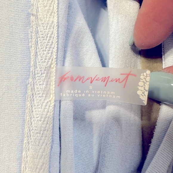 FP Movement Inspire Layer in Artic Snow Size S NWT Crop Top - Picture 9 of 11